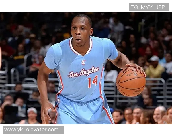 广东队再度登顶CBA联赛榜首,哈德森高效发挥带队连胜五场 广东队再度登顶CBA联赛榜首,哈德森高效发挥带队连胜五场