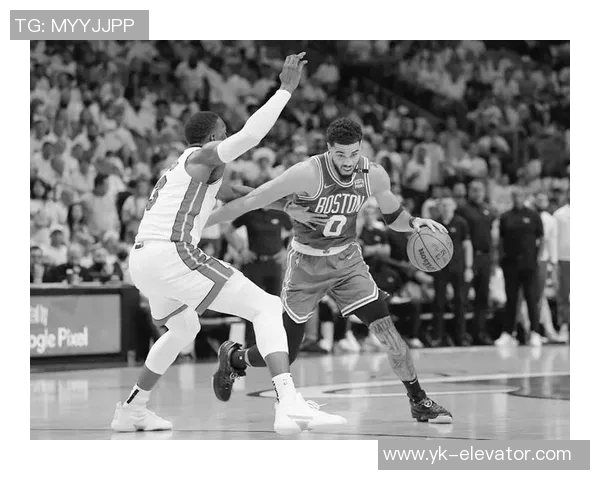 凯尔特人主席公开表示队内正处于调整期:蓄势待发,未来可期 凯尔特人主席公开表示队内正处于调整期:蓄势待发,未来可期