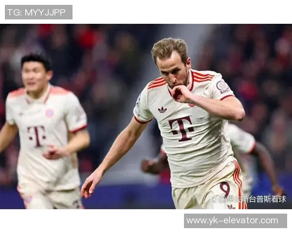 利物浦逆转战胜拜仁，挺进欧冠八强，红军全队展现团结与斗志